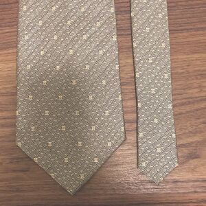DuPont Handmade Woven Silk Tie in Green/Gold Micro Print.